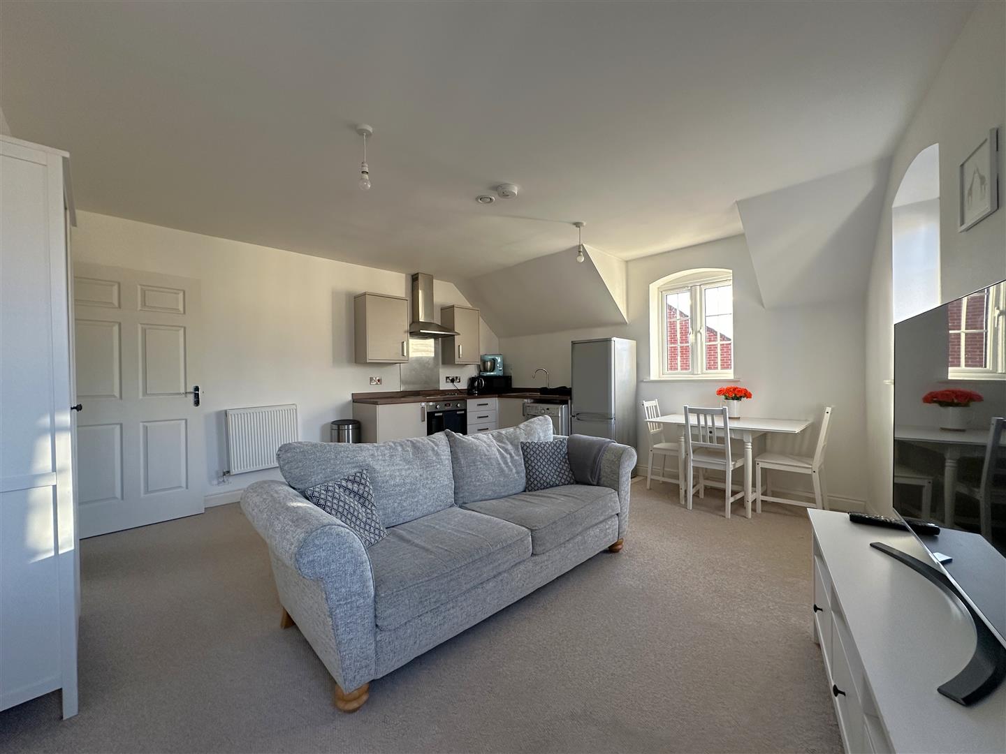 West End Close, Chippenham